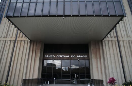 Mercado financeiro brasileiroreduz projeção de inflação para 2023