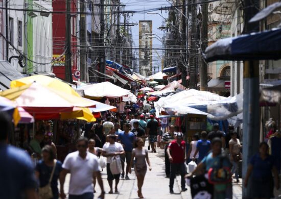 Comércio varejista de artigos de vestuário contam com 12.950 empresas no Estado - Foto: Marcelo Camargo/Agência Brasil