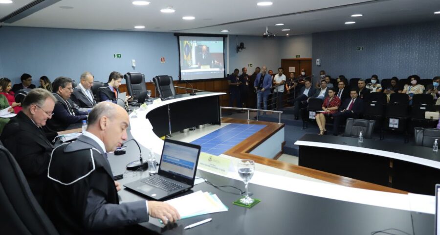 Contas de David Almeida serão julgadas em nova sessão na próxima terça-feira (20) - Foto: Divulgação/TCE-AM