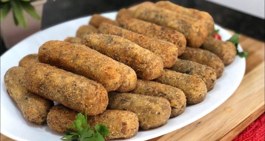 Croquete de carne, ou kroket, como é conhecido na Holanda, é encontrado por todo o país - Foto: Reprodução/Receitaria