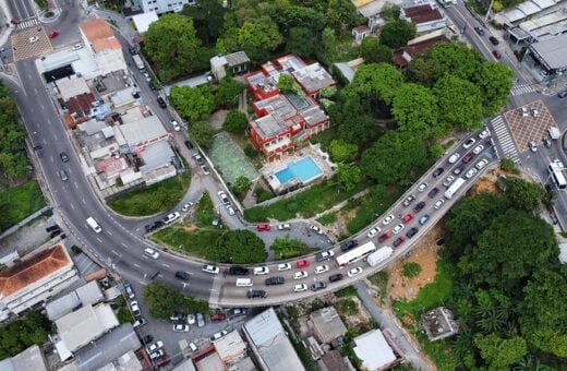 Erosão no entorno do viaduto do Boulevard provocou medo nos moradores - Foto: Márcio Melo/Seminf