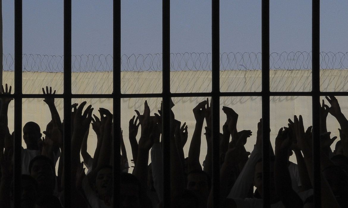 O indulto natalino - perdão da pena - é destinado para presos em regime fechado - Foto: Wilson Dias/Agência Brasil