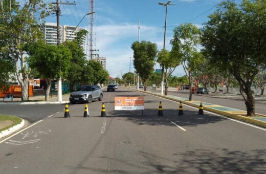 Interdições para festa de Réveillon na Ponta Negra começaram na semana passada - Foto: Divulgação/Semcom