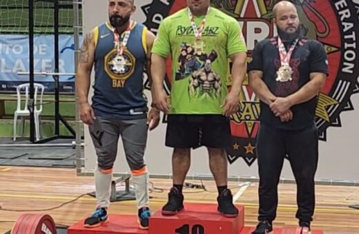 No Campeonato Brasileiro de Powerlifting, atleta amazonense ocupou lugar mais alto do pódio - Foto: Divulgação