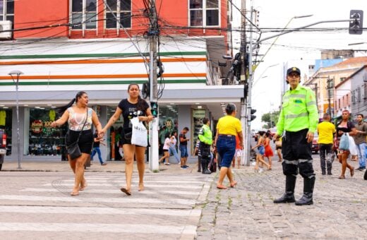 Operação reforça atuação de agentes de trânsito em ruas de intenso comércio - Foto: João Viana/Semcom