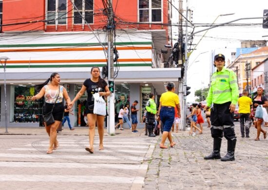 Operação reforça atuação de agentes de trânsito em ruas de intenso comércio - Foto: João Viana/Semcom