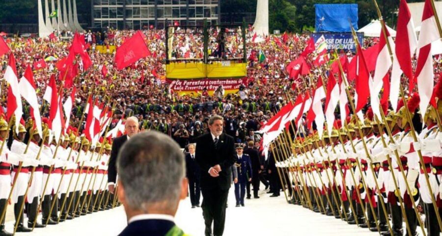 Lula durante posse em janeiro de 2003 – Foto: Reprodução/PT