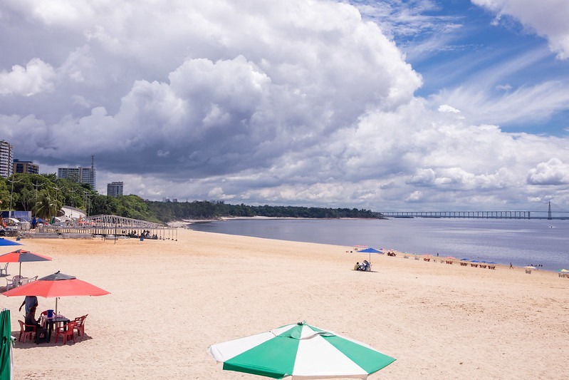 Praia da Ponta Negra será um dos três espaços que vai receber atrações musicais do Réveillon Sustentável 2023 - Foto: João Viana/Manauscult