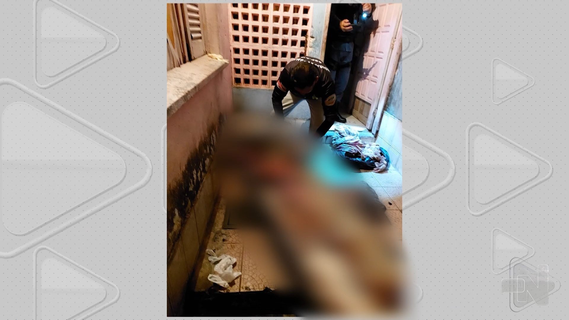Corpo esquartejado é encontrado dentro de hotel no centro de Manaus