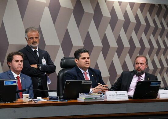 Votação do texto da PEC da Transição na CCJ ocorreu nesta terça, em Brasília - Foto: Roque de Sá/Agência Senado