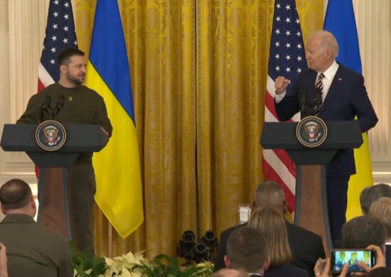 Presidente da Ucrânia, Volodymyr Zelenskiy e o presidente dos EUA, Joe Biden - Foto: Reprodução/Twitter @POTUS