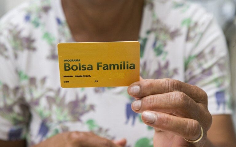 Cartão do Bolsa Família - Foto: Divulgação/Ministério do Desenvolvimento e Assistência Social, Família e Combate à Fome