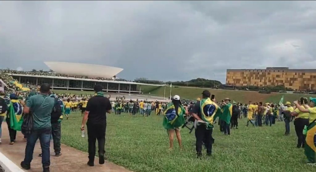Manifestação em Brasília - Foto: Reprodução Twitter@DanVitorPH