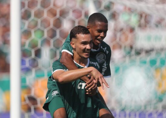 Ruan Ribeiro, do Palmeiras, comemora o seu gol na partida contra o América Mineiro, nesta quarta (25) - Foto: Alex Silva/Estadão Conteúdo