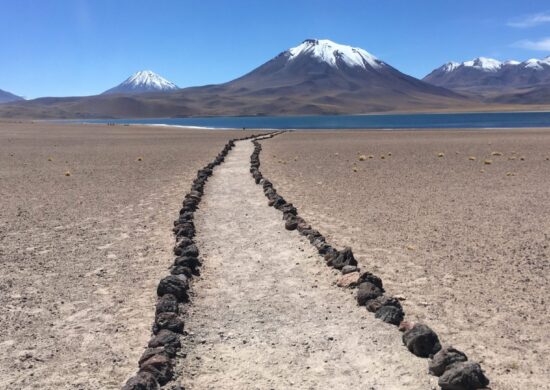 As paisagens no Deserto do Atacama são muito diferenciadas - Foto: Reprodução/Canva