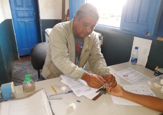 Equipes de saúde da prefeitura realizam busca ativa de casos de malária na zona Rural - Foto: Divulgação / Semsa