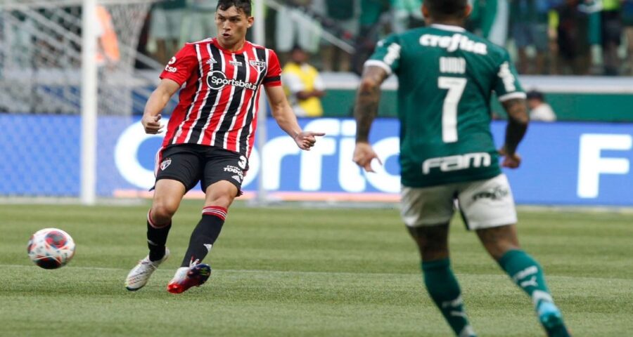 Ferraresi se machucou no classico deste domingo (22) - Foto: Reprodução/São Paulo FC / Twitter