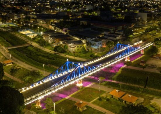 Iluminação Cênica da ponte Benjamin Constant na avenida Sete de Setembro - Foto: Alcides Neto/ Semcom / Divulgação