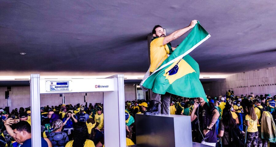 Bolsonaristas radicais depedram Congresso, Palácio do Planalto e STF em Atos antidemocráticos- Foto: Scarlett Rocha/AGIF - Agência de Fotografia/Estadão Conteúdo