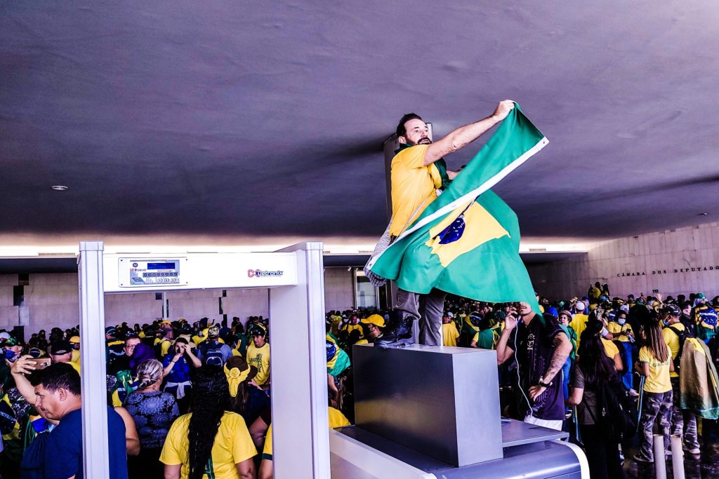 Bolsonaristas radicais depedram Congresso, Palácio do Planalto e STF- Foto: Scarlett Rocha/AGIF - Agência de Fotografia/Estadão Conteúdo