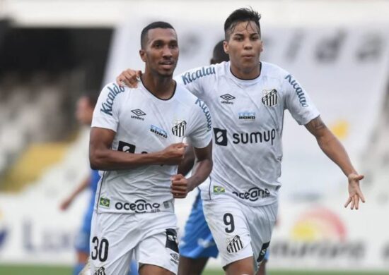 Lucas Braga é um dos principais jogadores do Santos - Foto: Reprodução/Twitter@santosfc