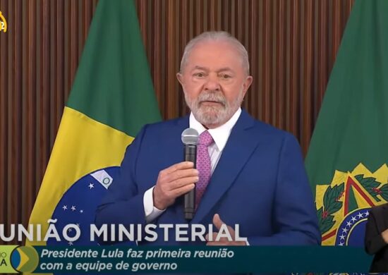 Lula durante primeira reunião ministerial em Brasília - Foto: Reprodução/Youtube@ptbrasil