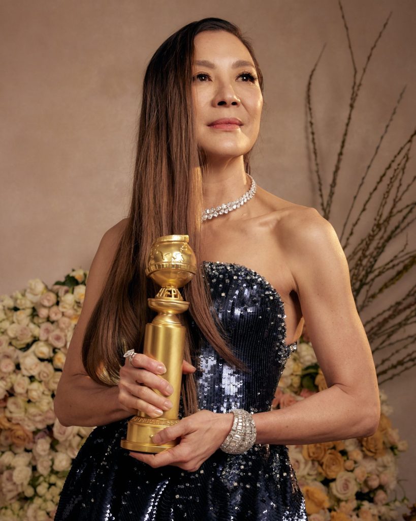 Globo de Ouro 2023: Michelle Yeoh ganha categoria 'Melhor Atriz de Comédia ou Musical' (Foto: Reprodução/ Twitter @goldenglobes)