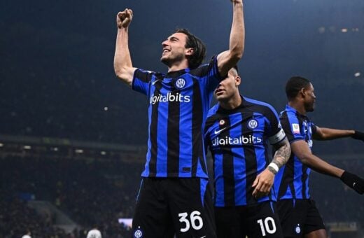 Depois de um primeiro tempo sem movimentação no placar, a Inter saiu em vantagem no início da etapa final., com Darmian - Foto: Reprodução/Twitter@interdemilao