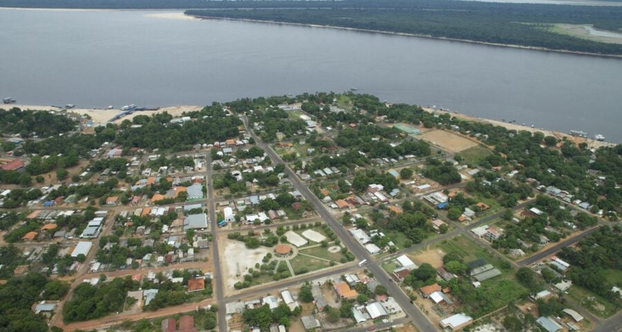 Vista aérea de Novo Airão Foto: Reprodução/Facebook@cortezaofilho