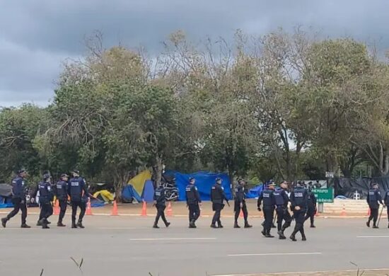 Após ataques em Brasília, PM e Exército retiraram manifestantes da frente do QG do EB - Foto: Fernanda Bastos/Portal Norte