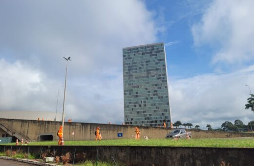 Praça dos Três Poderes em Brasília durante ataque - Foto: Fernanda Bastos/ Portal Norte