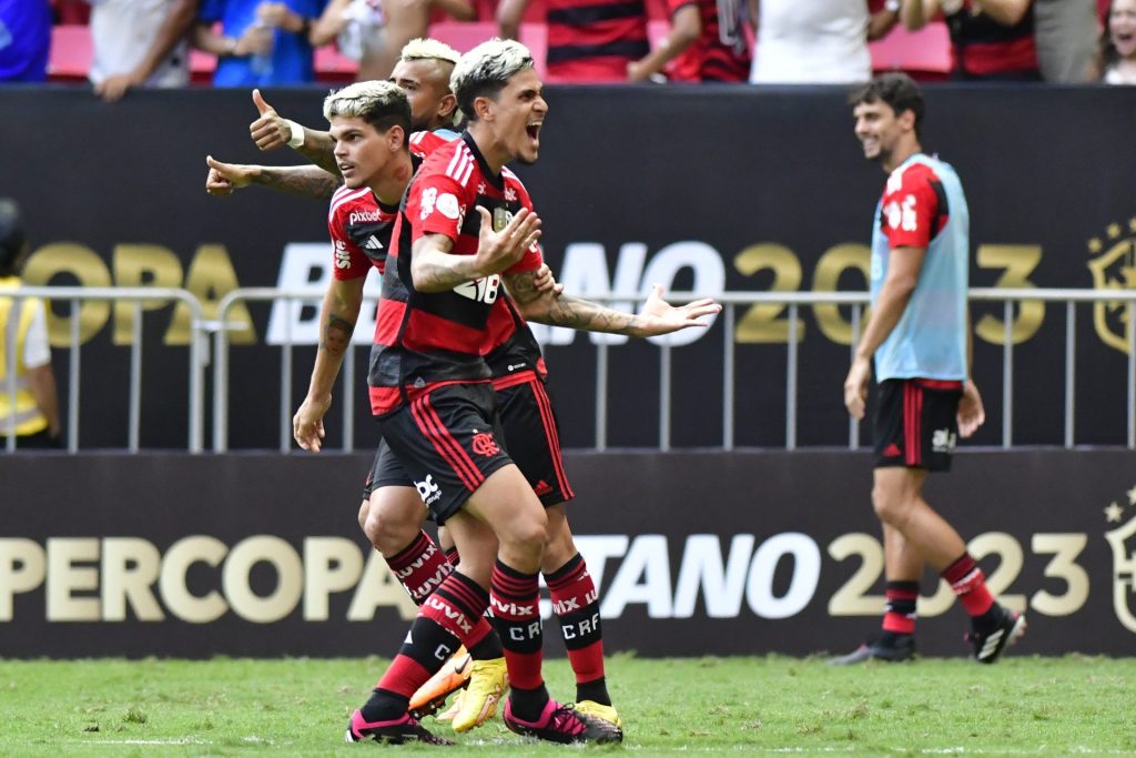 Pedro comemora o golaço de calcanhar contra o Palmeiras - Foto: Eduardo Carmim/Agência O Dia/Estadão Conteúdo