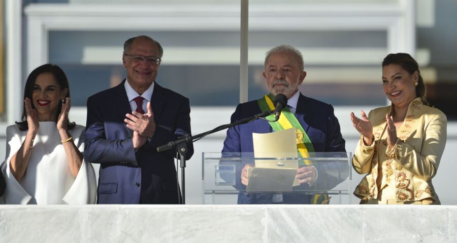 O presidente Luiz Inácio Lula da Silva durante cerimônia de posse, no Palácio do Planalto - Foto: Marcelo Camargo/Agência Brasil