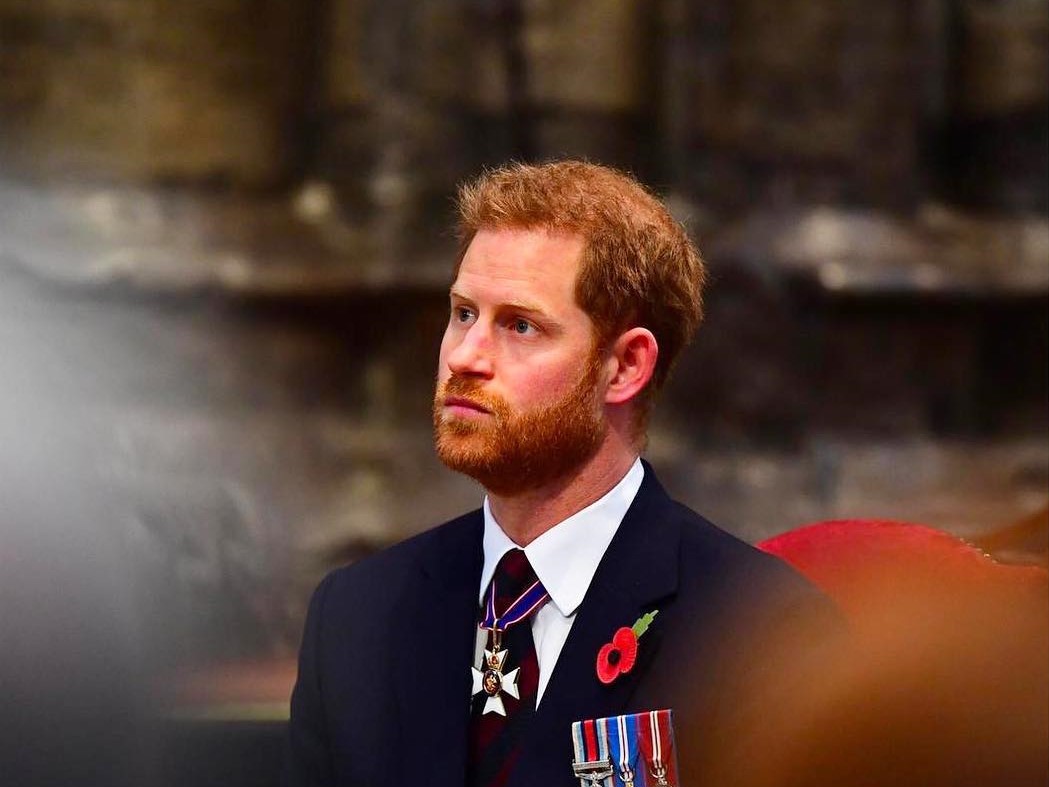Príncipe Harry acusa irmão, Príncipe William e cunhada Kate Middleton de o terem incentivado a se fantasiar de soldado nazista em 2005 - Foto: Reprodução/ Instagram @sussexroyal