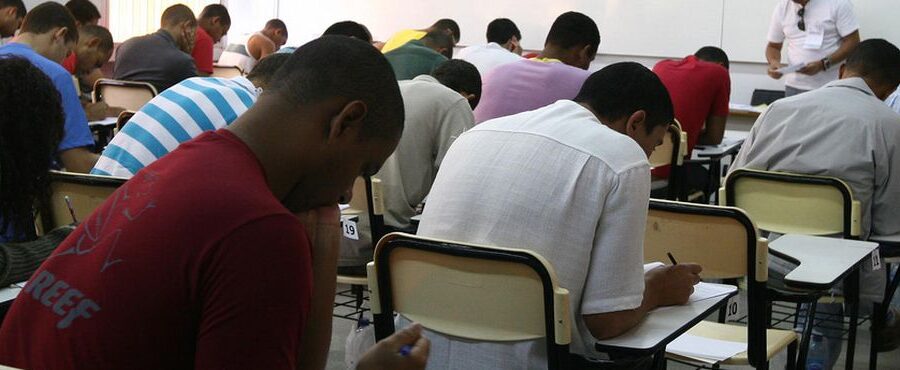 Brasileiros durante prova do concurso público Polícia Federal - Foto: Arquivo/ Agência Brasil