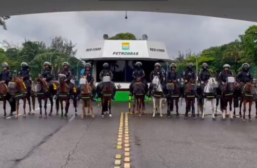 Bolsonaristas Refinaria no Rio de Janeiro