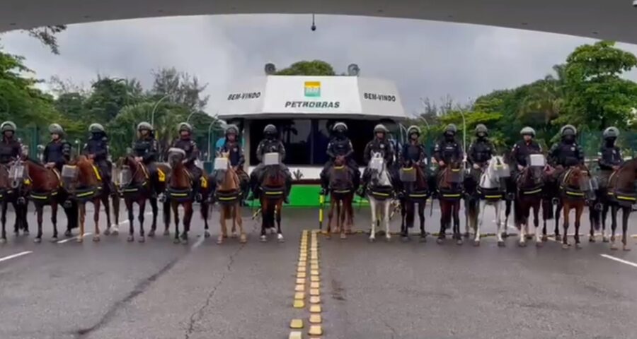 Bolsonaristas Refinaria no Rio de Janeiro