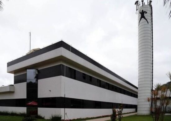 O clube praiano vem mandando cortar refeições no Centro de Treinamento - Foto: Reprodução/Twitter@santosfc