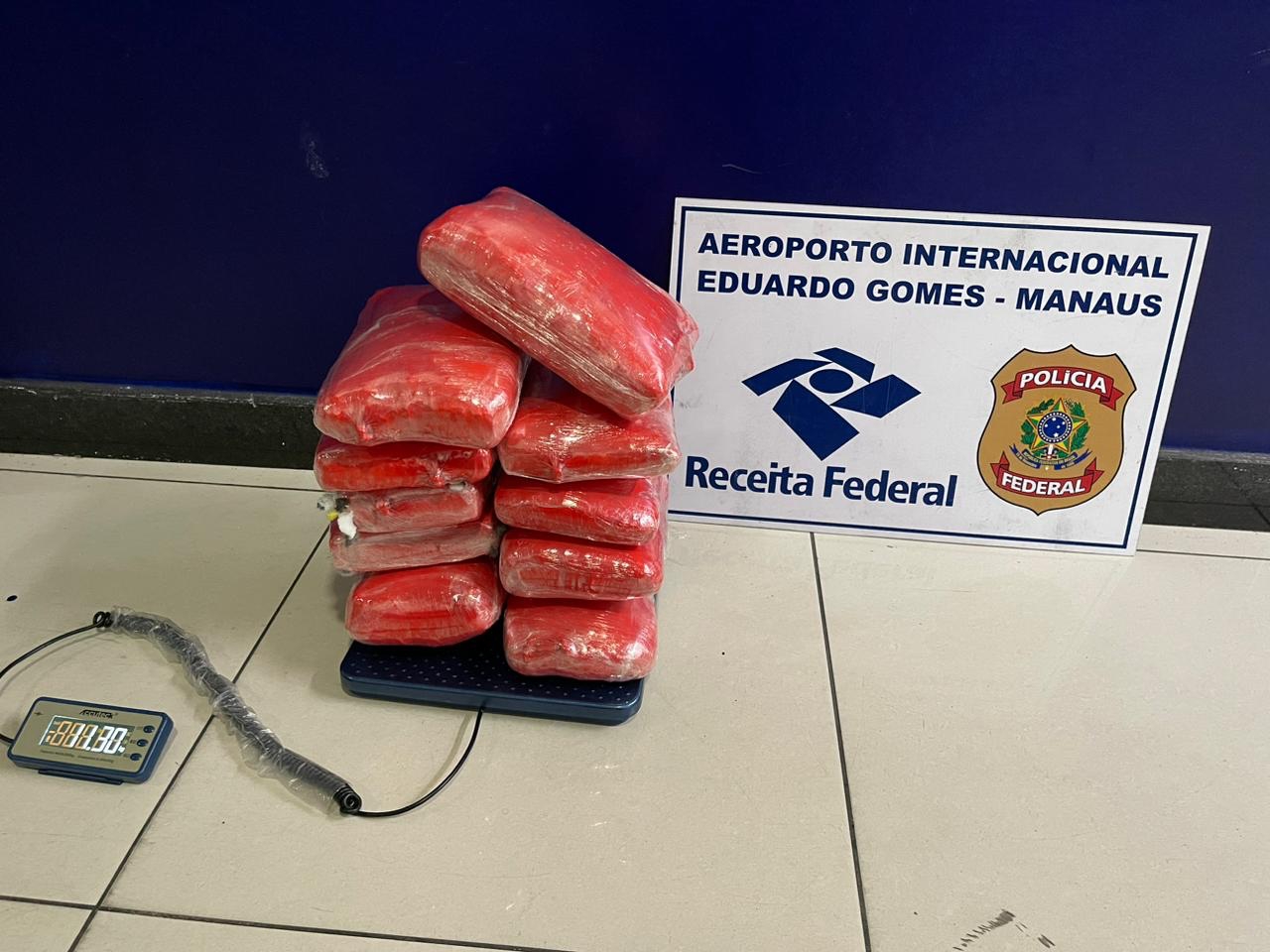 Passageira é presa com 11,3 kg de drogas no aeroporto de Manaus - Foto: