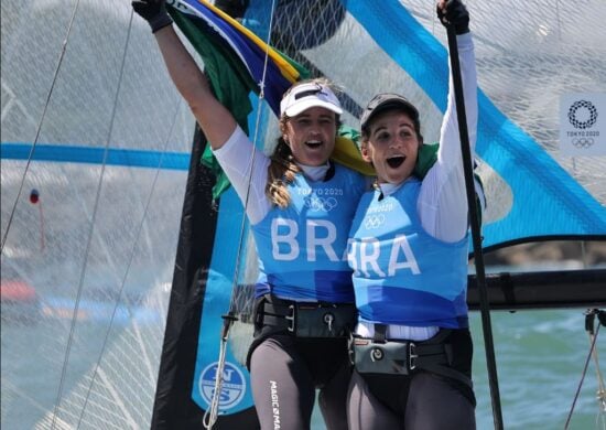 Martine Grael e Kahena tentam repetir os feitos da Rio-2016 e de Tóquio-2020 - Foto: Reprodução/Twitter@coi