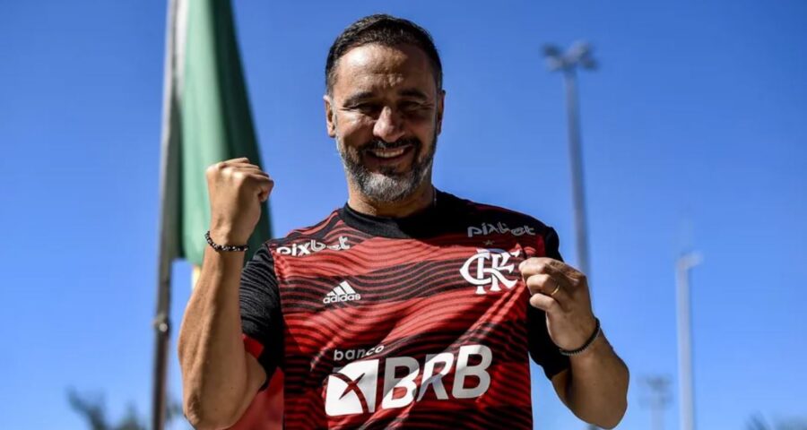 Vítor Pereira chegou ao Flamengo nesta segunda (02) - Foto: Marcelo Cortes/Flamengo