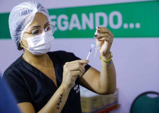 Além da vacina, a Semsa também oferta testagem rápida de Covid-19 - Foto: João Viana/Semsa