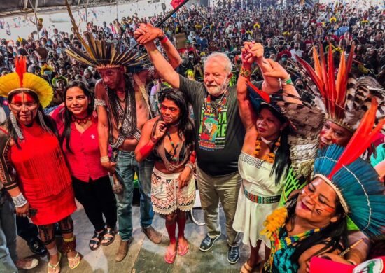 Lula e ministra dos Povos Indígenas do Brasil, Sônia Guajajara, participam da agenda em Roraima - Foto: Reprodução/Twitter @guajajarasonia