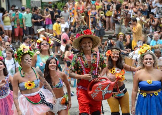 Carnaval: aplicativo vai facilitar a localização de blocos de rua no Rio - Foto: Fernando Frazão/Agência EBC