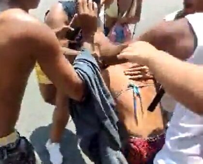 Polícia Militar precisou ser acionada para conter o tumulto entre os fãs da banda RDB - Foto: Twitter/Reprodução @RBDmaniaco