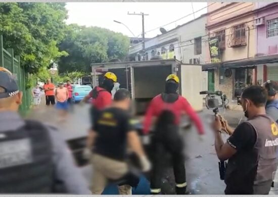 Corpo é encontrado dentro de igarapé no Centro, Zona Sul de Manaus