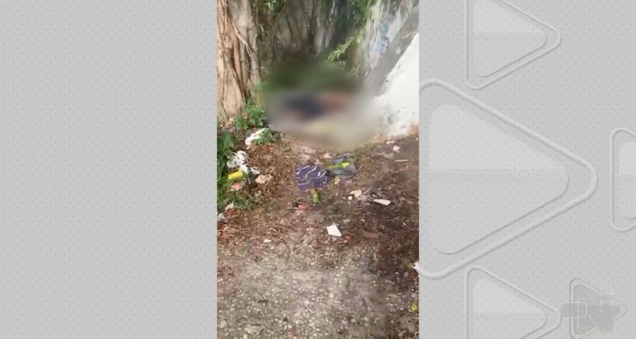 Corpo é encontrado esquartejado em rua e bueiro na Zona Sul de Manaus