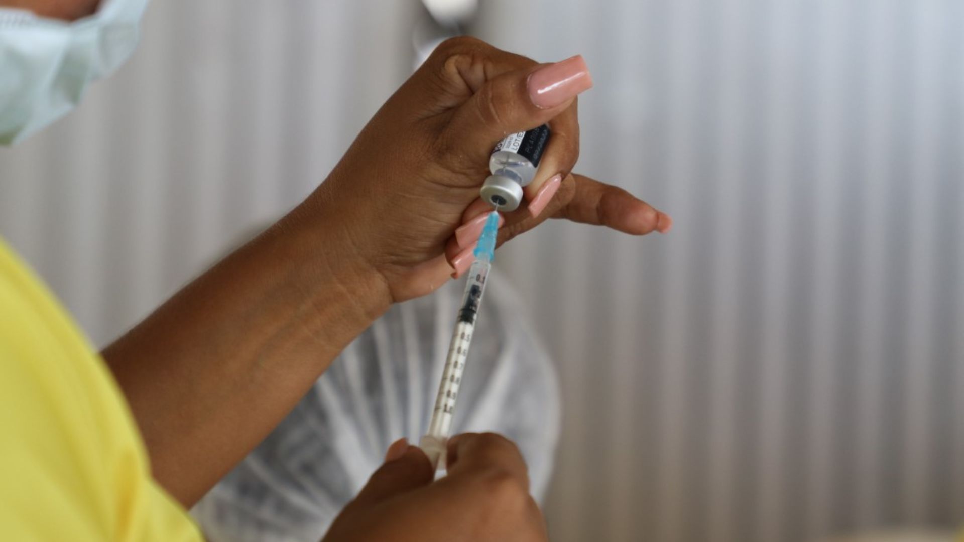 Ação de vacinação ocorre nesta sexta e sábado - Foto: Edu Prado/FVS-RCP