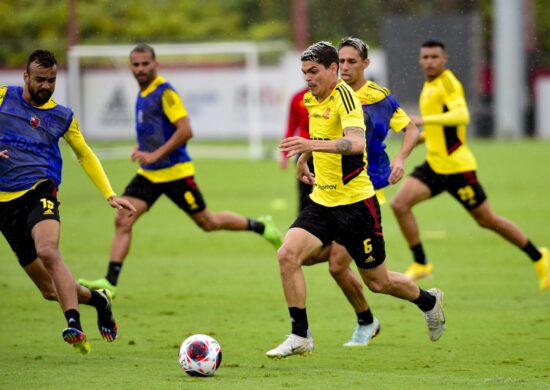 Equipe do Flamengo treinou neste sábado (7) - Foto: Reprodução/Twitter @Flamengo