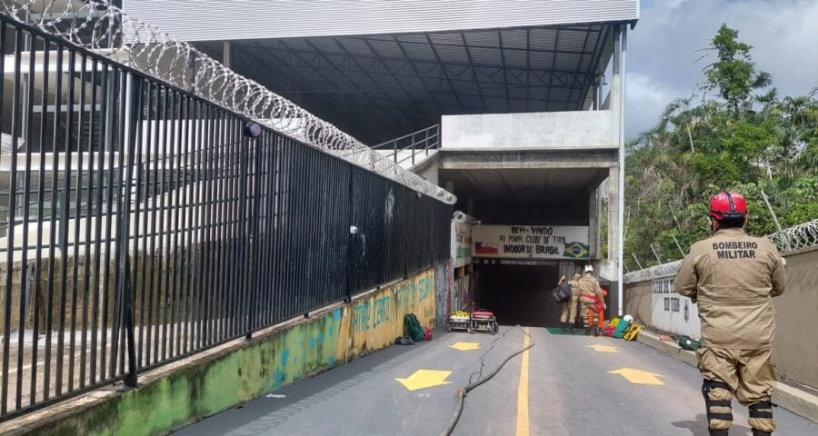 Explosão no clube de tiros ocorreu na manhã deste domingo (15) - Foto: Corpo de Bombeiros